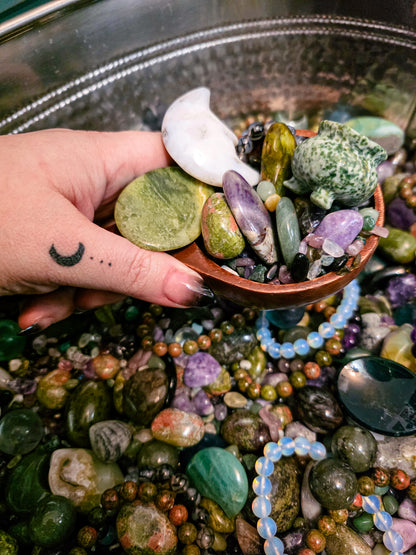 Moon Witch Coded Crystal Confetti Scoop – Ultra Luxe 1-Cup Mega Scoop